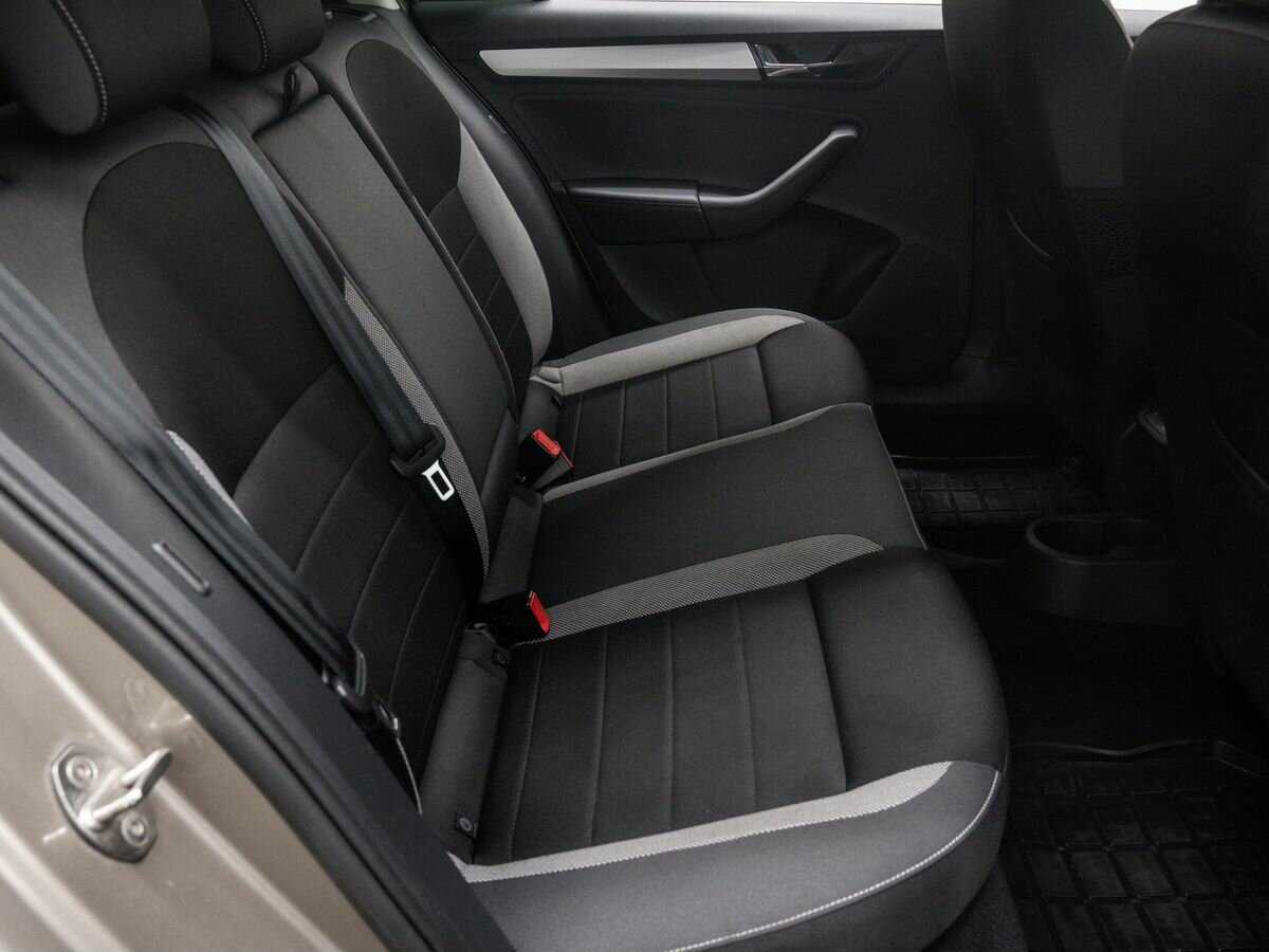 Б/У Шкода Рапид 2019 года. Фото: #9