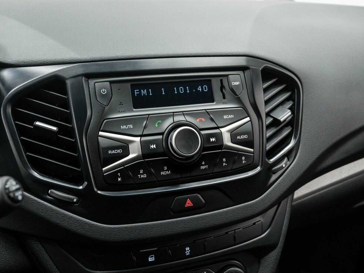 Б/У Лада (ВАЗ) Веста 2017 года. Фото: #19