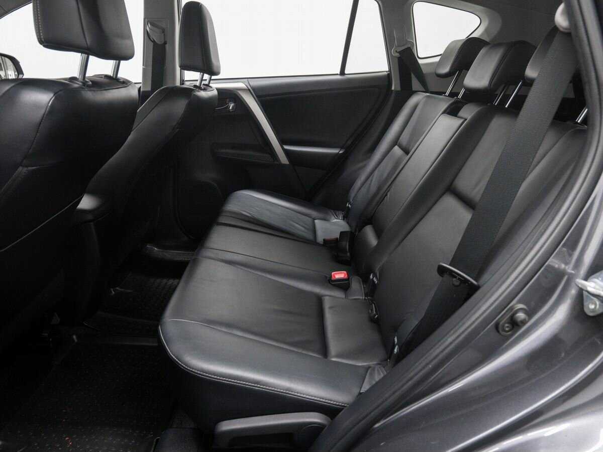 Б/У Тойота Рав4 2013 года. Фото: #12