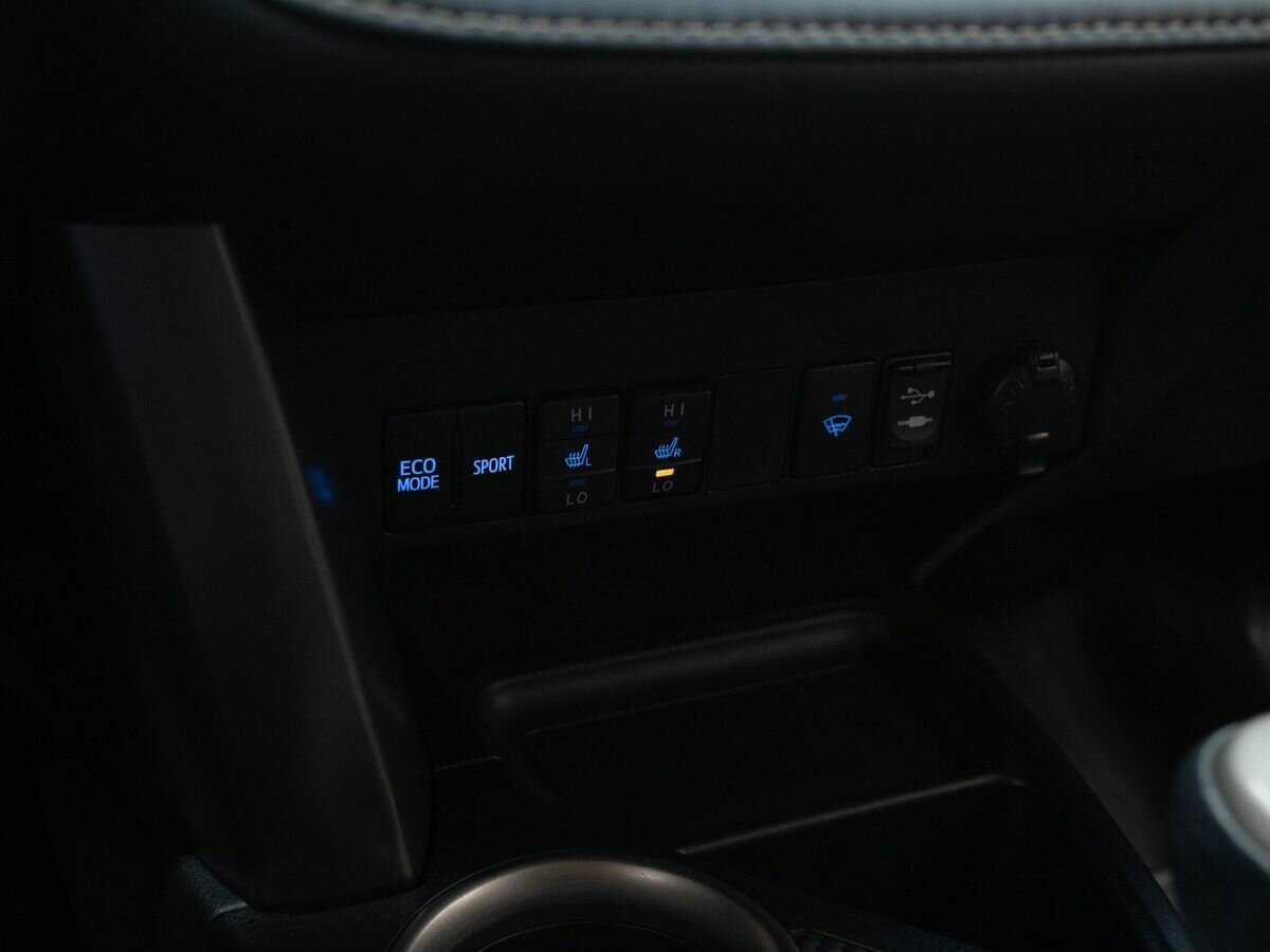 Б/У Тойота Рав4 2013 года. Фото: #16