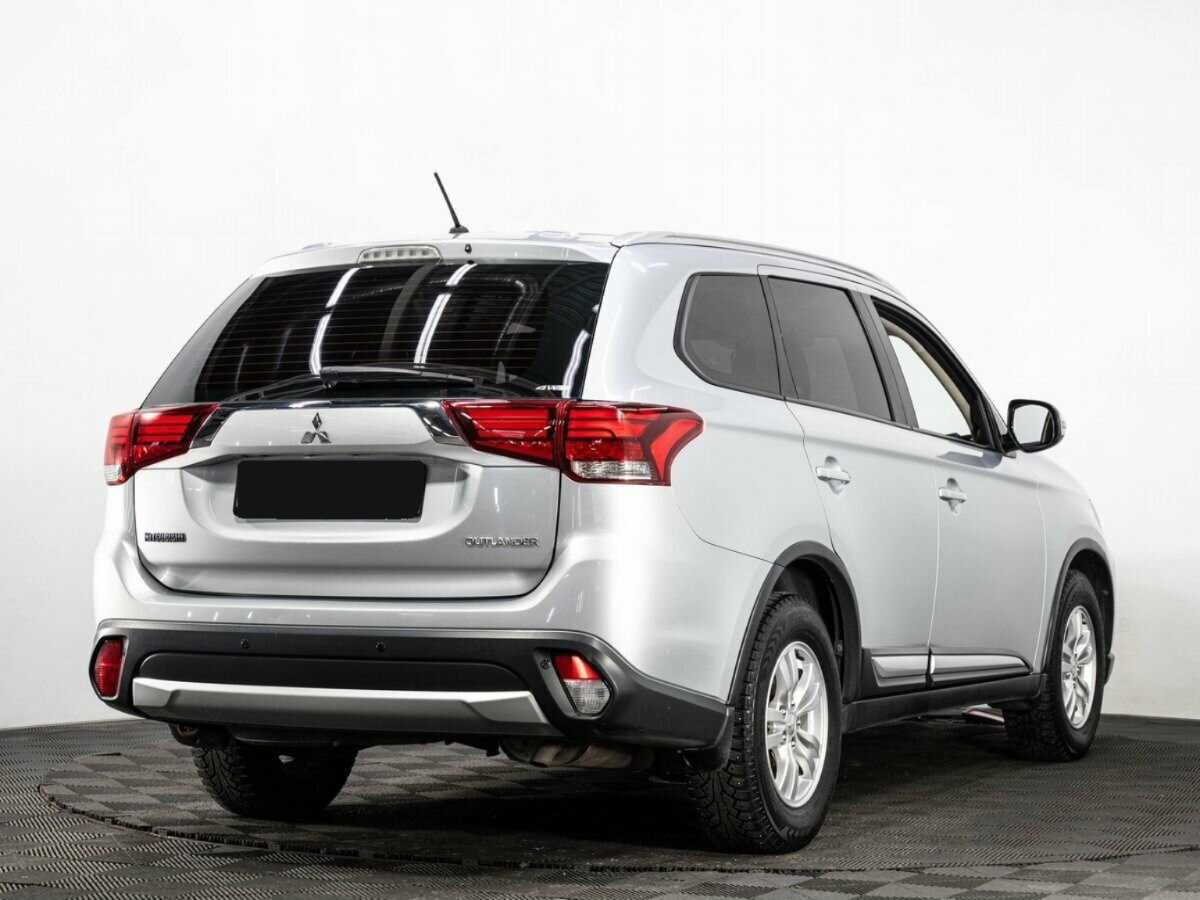 Mitsubishi Outlander 2016 года с пробегом. Фото: #3