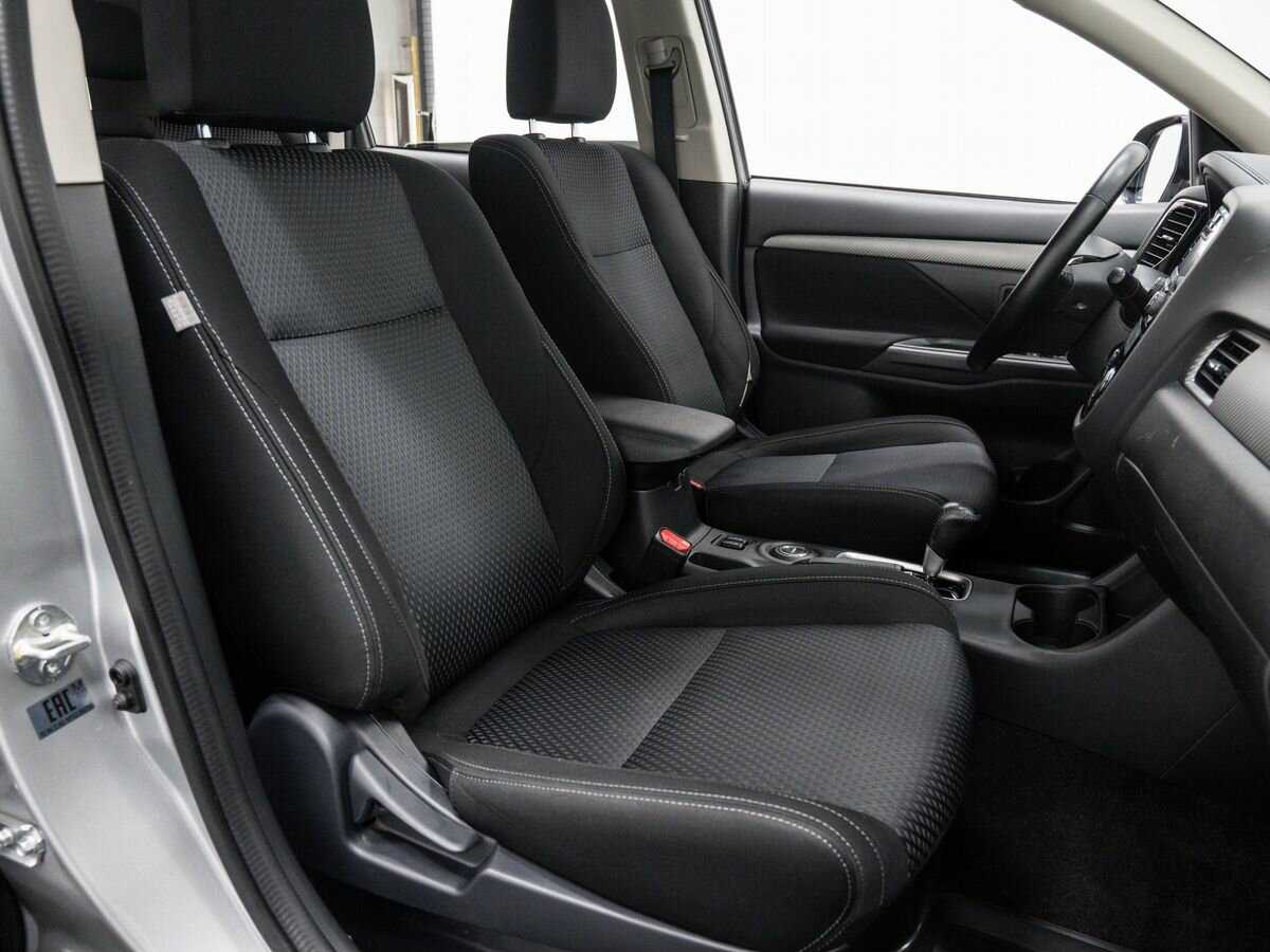 Mitsubishi Outlander 2016 года с пробегом. Фото: #9