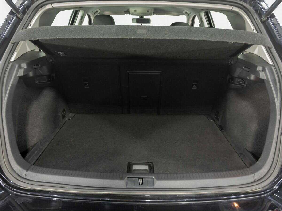 Б/У Фольксваген Гольф 2013 года. Фото: #22