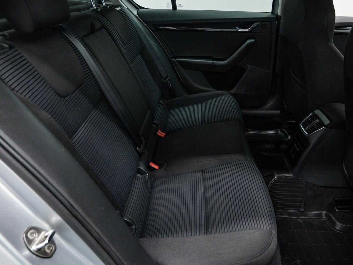 Б/У Шкода Октавия 2015 года. Фото: #5