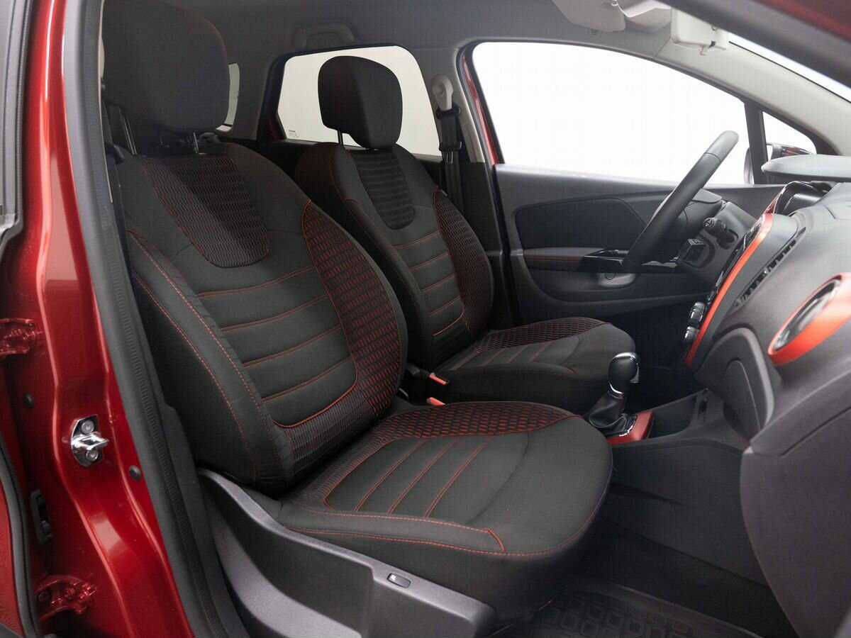 Б/У Рено Каптюр 2019 года. Фото: #13