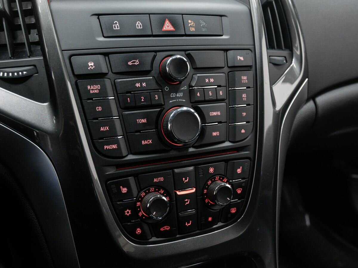 Б/У Опель Астра 2013 года. Фото: #16