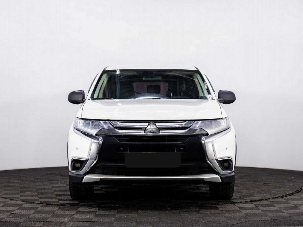 Mitsubishi Outlander 2018 года с пробегом. Фото: #1