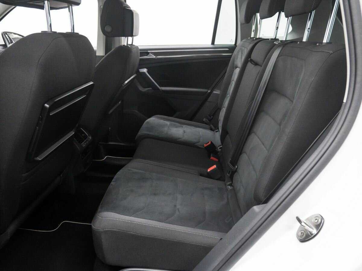 Б/У Фольксваген Тигуан 2017 года. Фото: #13