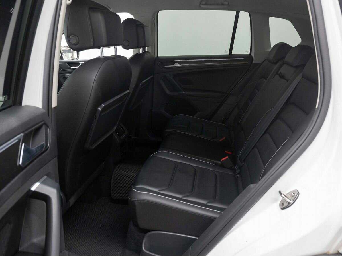 Б/У Фольксваген Тигуан 2018 года. Фото: #9