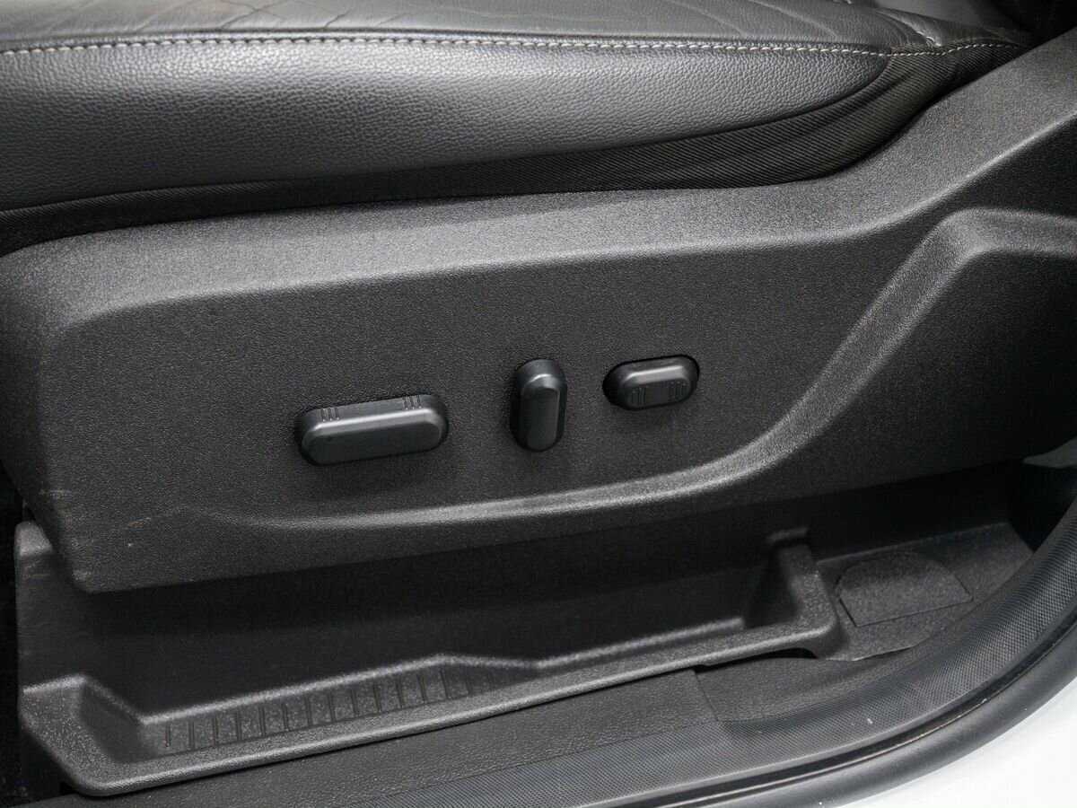 Б/У Форд Куга 2017 года. Фото: #16