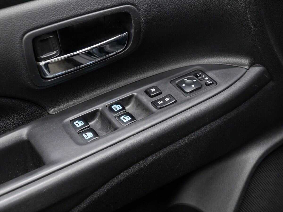 Mitsubishi Outlander 2017 года с пробегом. Фото: #14