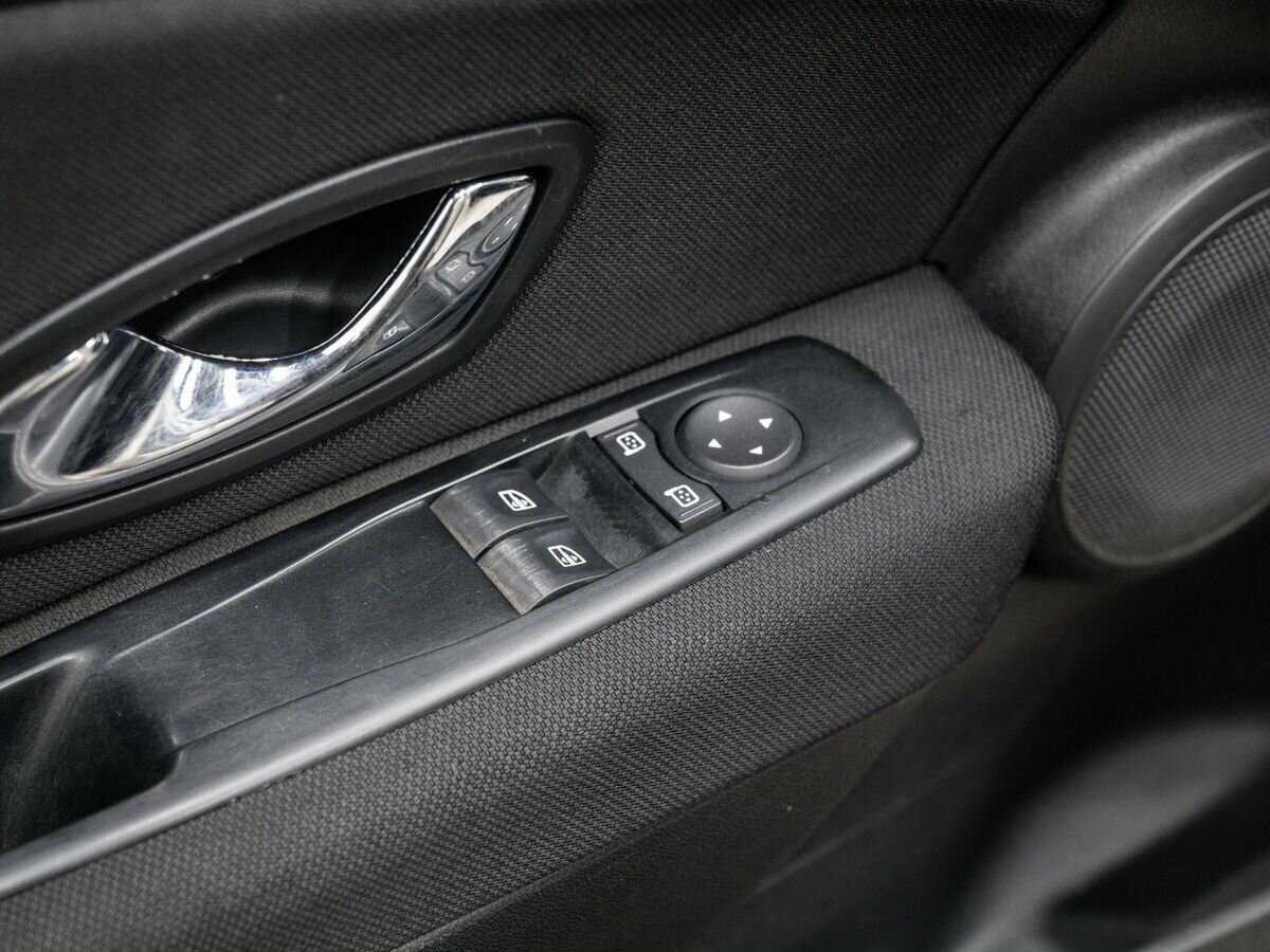 Б/У Рено Флюенс 2013 года. Фото: #10