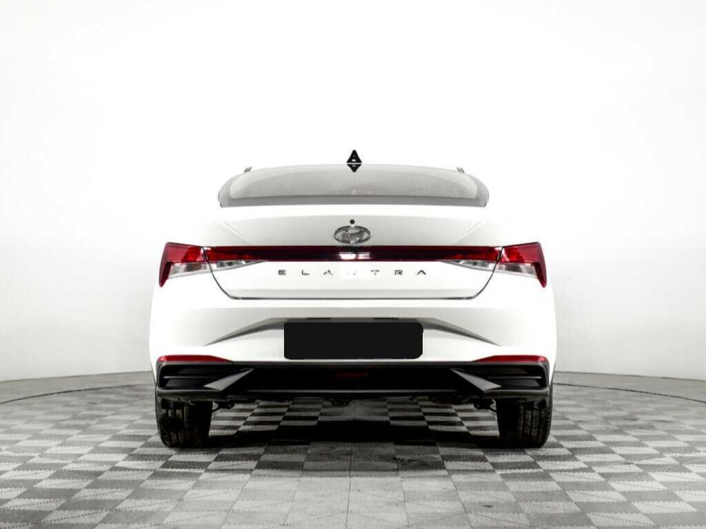 Б/У Хендай Елантра 2021 года. Фото: #4