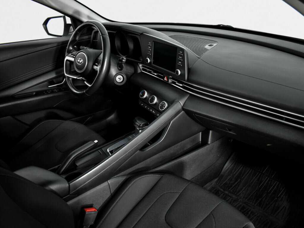 Б/У Хендай Елантра 2021 года. Фото: #8