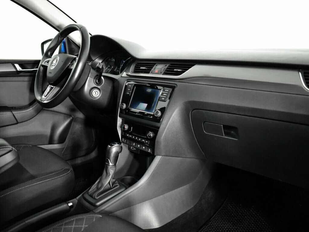 Б/У Шкода Рапид 2018 года. Фото: #8