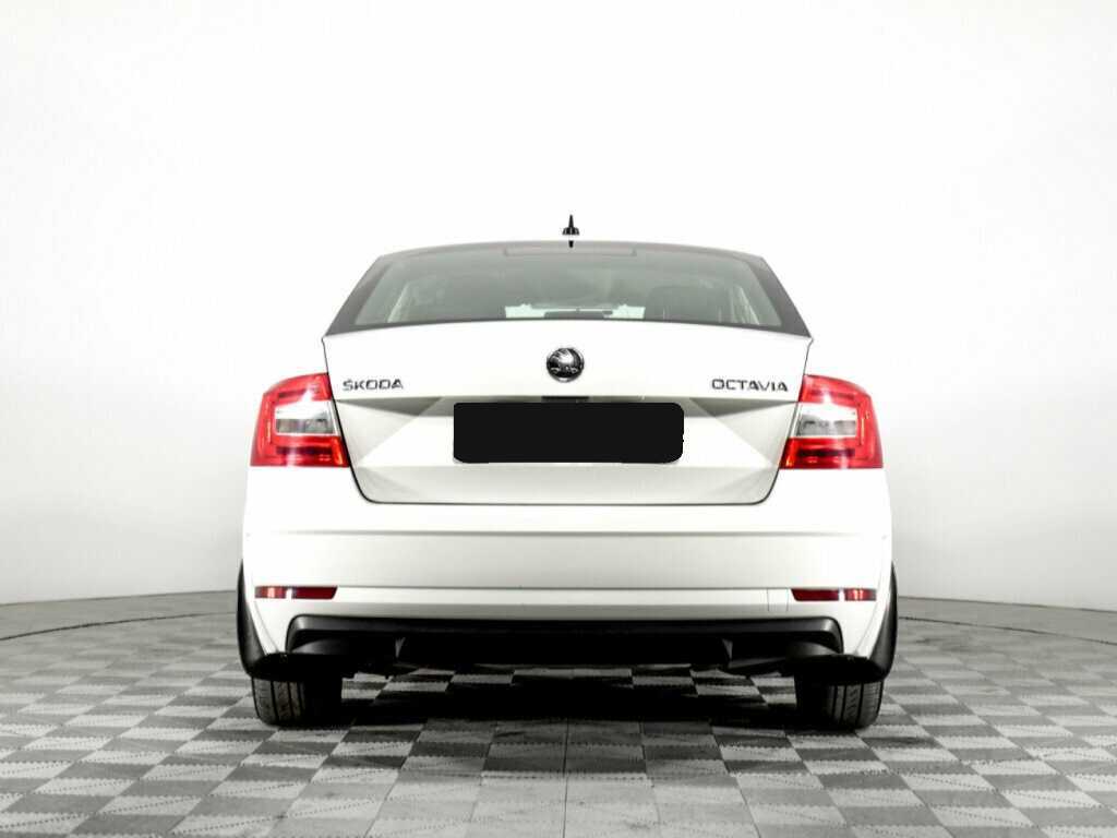 Б/У Шкода Октавия 2019 года. Фото: #4