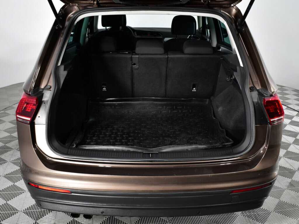 Б/У Фольксваген Тигуан 2017 года. Фото: #11