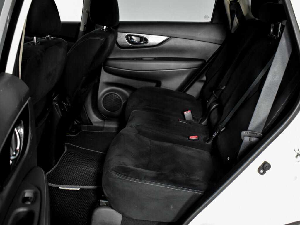 Б/У Ниссан Икс-Трейл 2016 года. Фото: #11