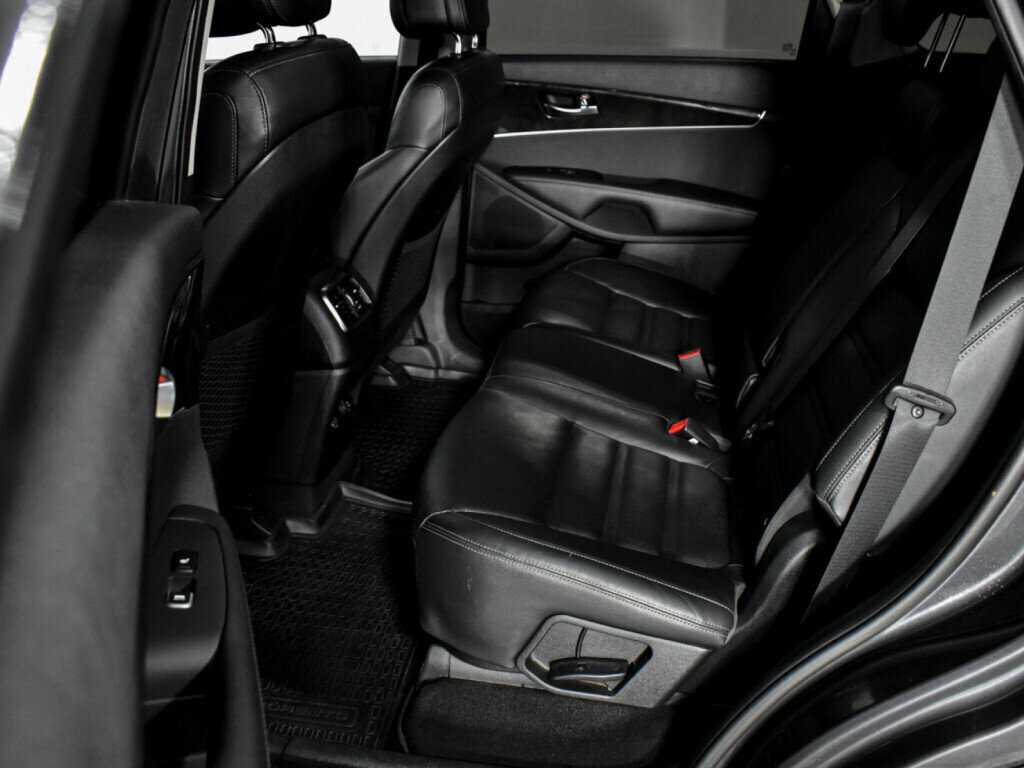 Б/У Киа Соренто 2017 года. Фото: #10