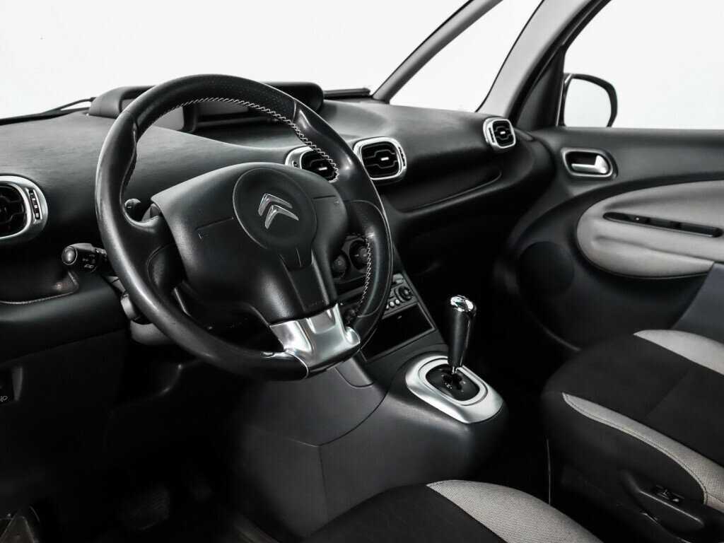 Б/У Ситроен Ц3 Пикассо 2013 года. Фото: #8