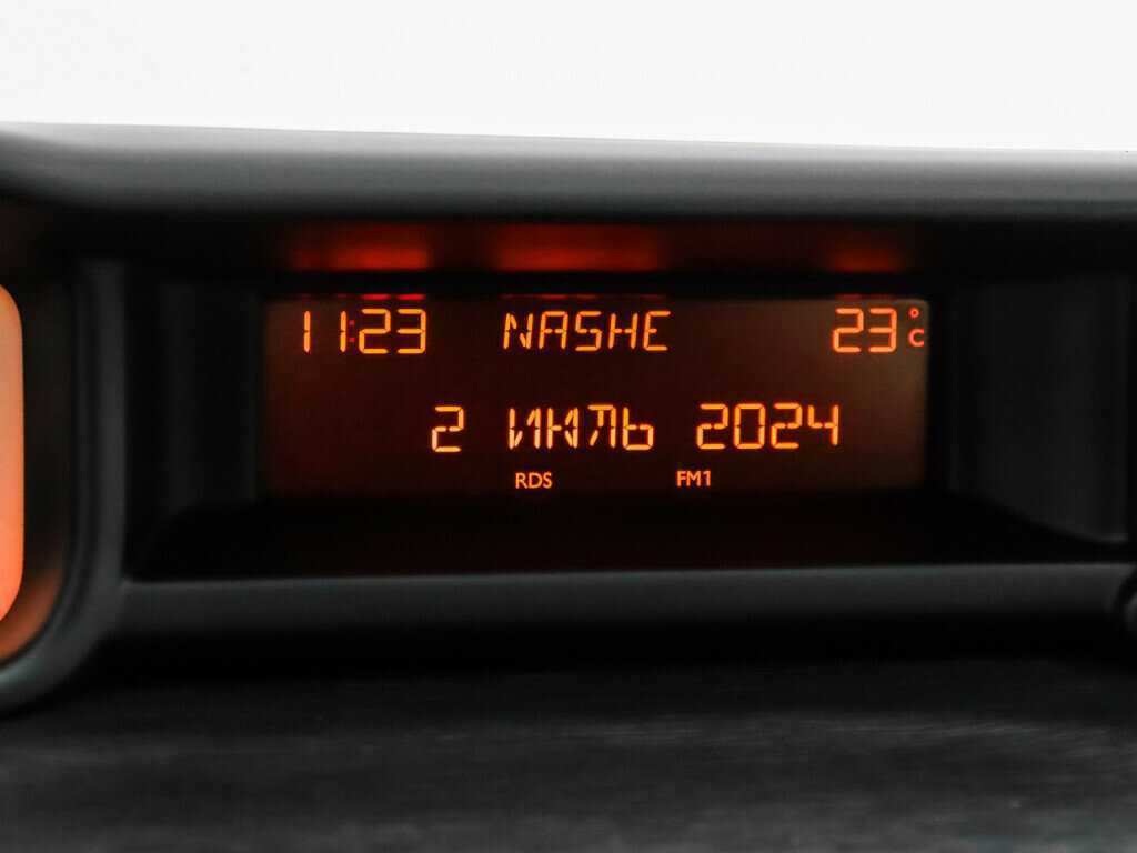 Б/У Ситроен Ц3 Пикассо 2013 года. Фото: #13