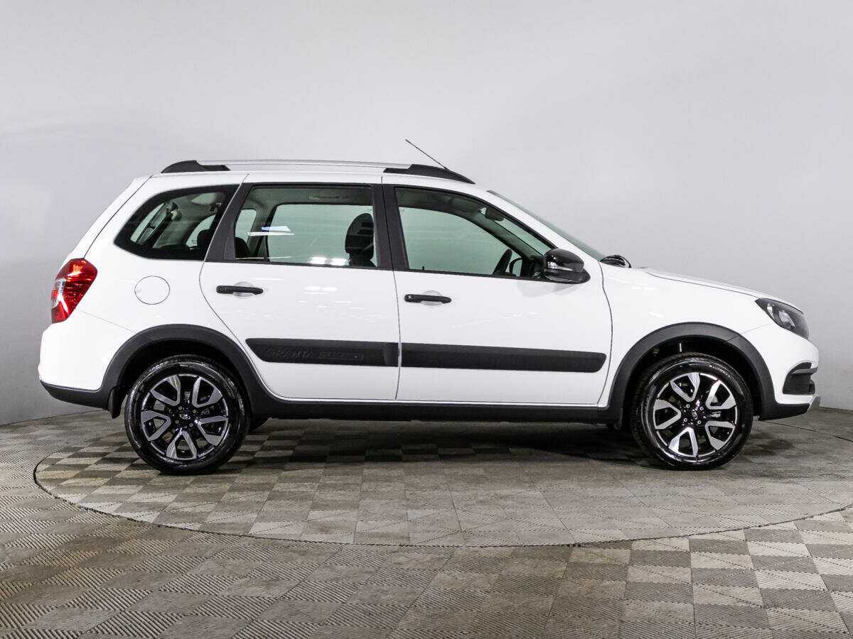 Б/У Лада (ВАЗ) Гранта 2023 года. Фото: #3