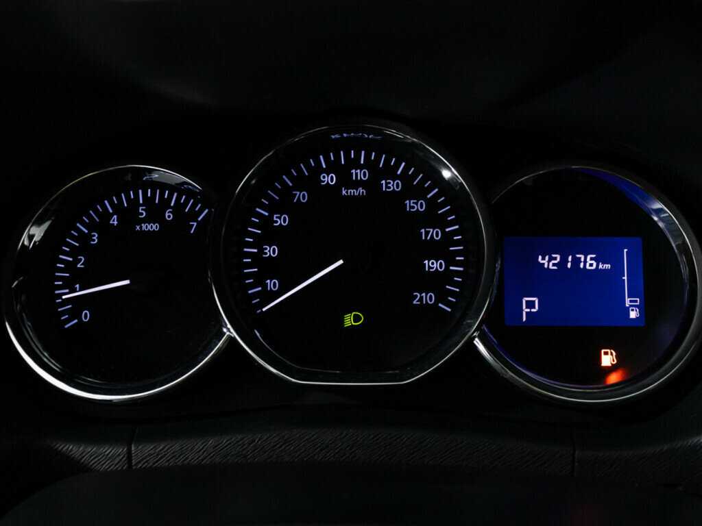 Б/У Ниссан Террано 2017 года. Фото: #11