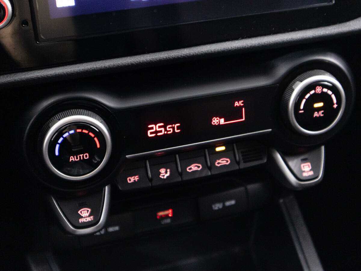 Б/У Киа Рио 2021 года. Фото: #18