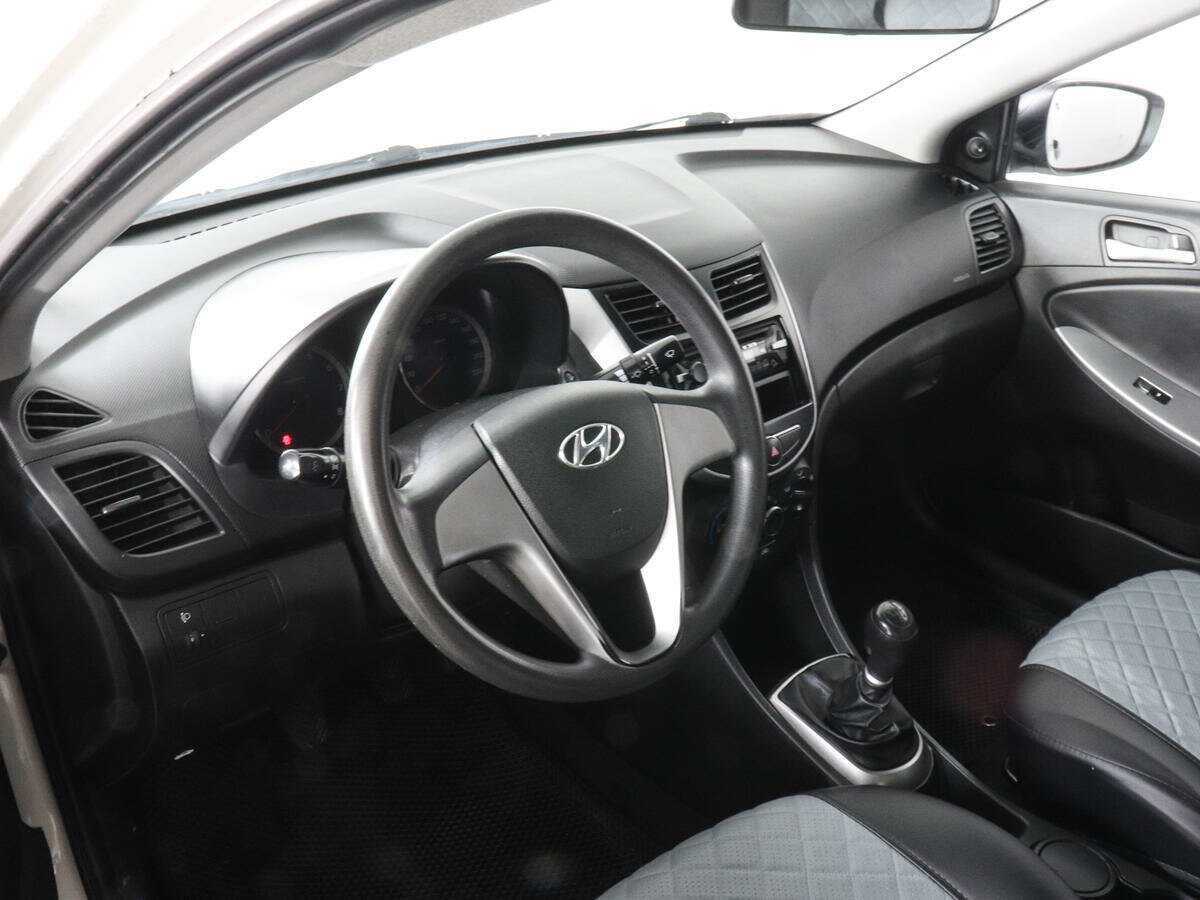 Hyundai Solaris 2015 года с пробегом. Фото: #8