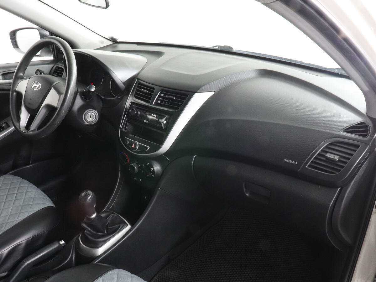 Hyundai Solaris 2015 года с пробегом. Фото: #9