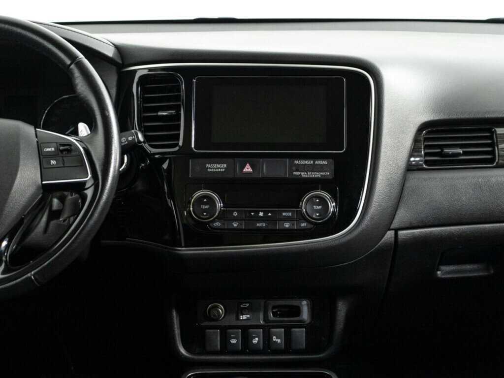 Mitsubishi Outlander 2018 года с пробегом. Фото: #13