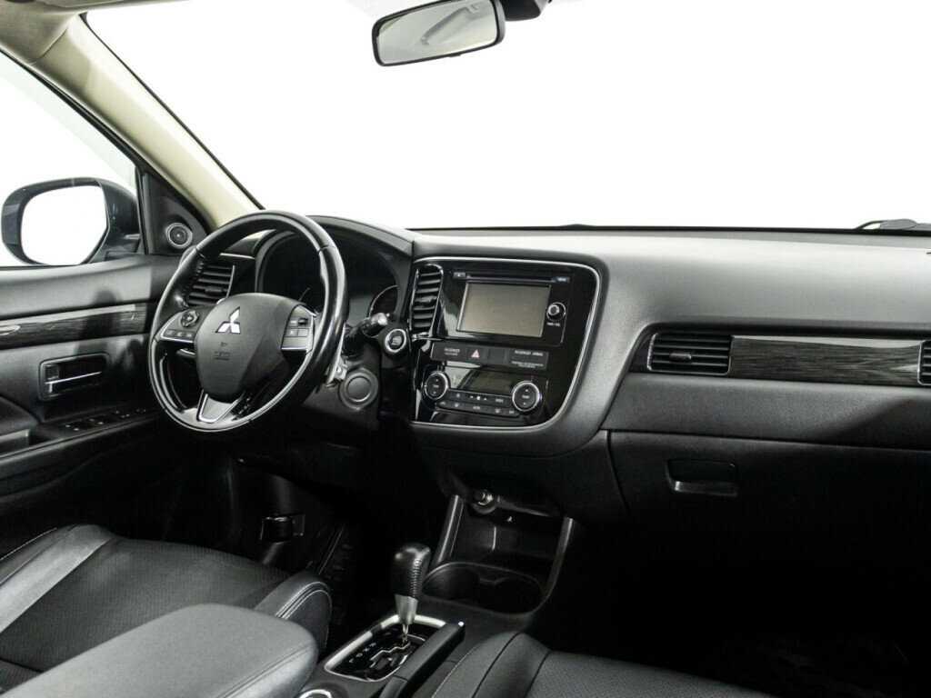 Mitsubishi Outlander 2016 года с пробегом. Фото: #8