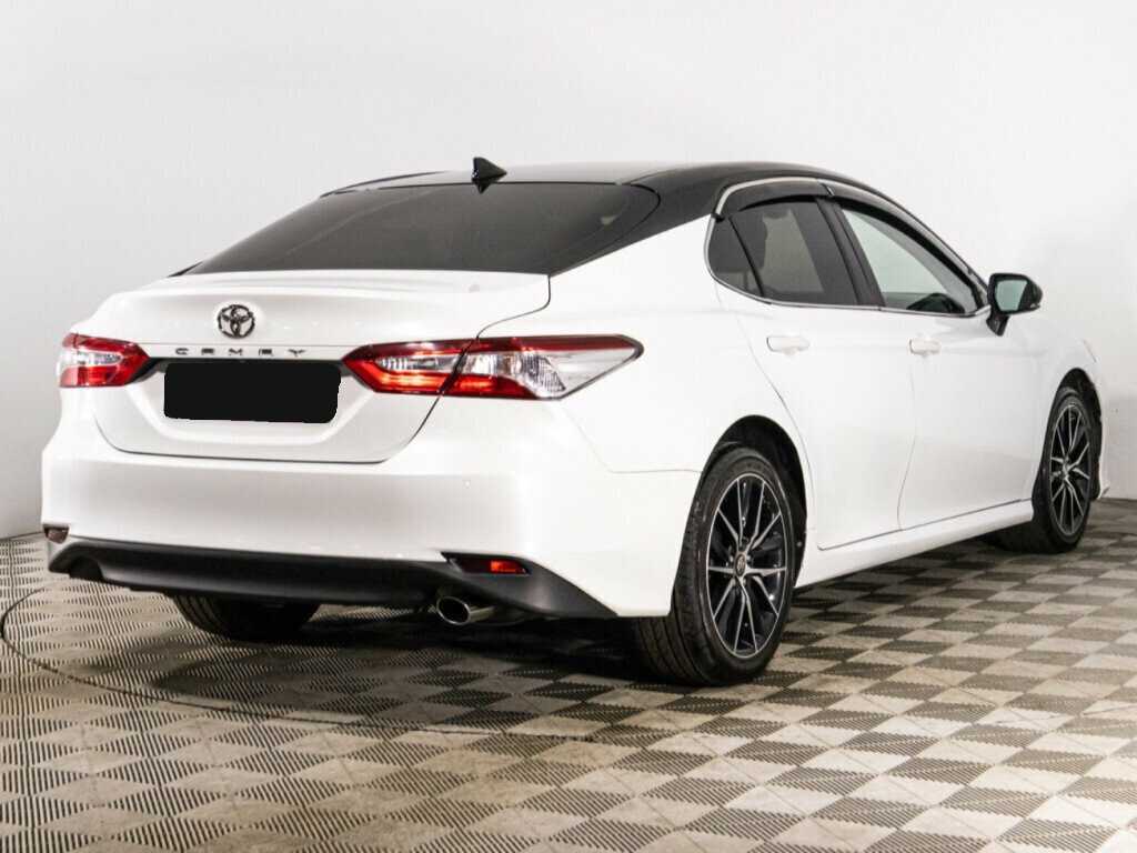 Toyota Camry 2020 года с пробегом. Фото: #4