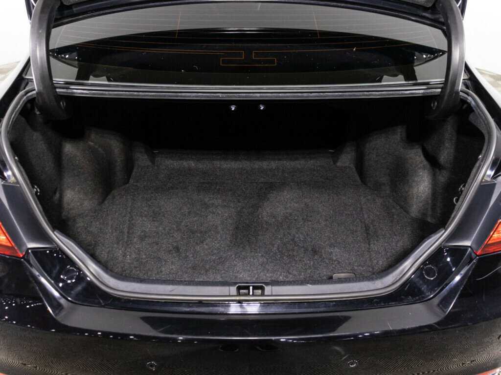 Б/У Тойота Камри 2016 года. Фото: #14