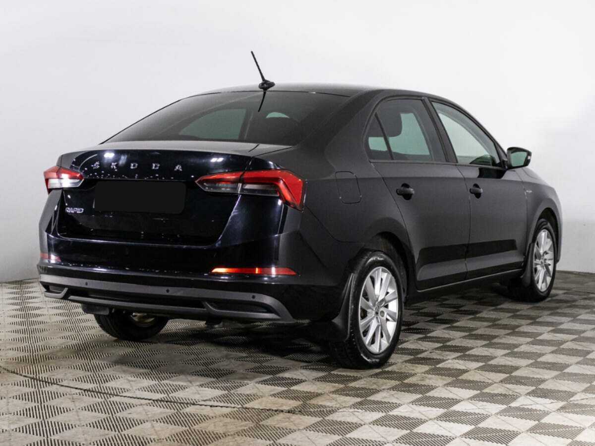 Б/У Шкода Рапид 2021 года. Фото: #4