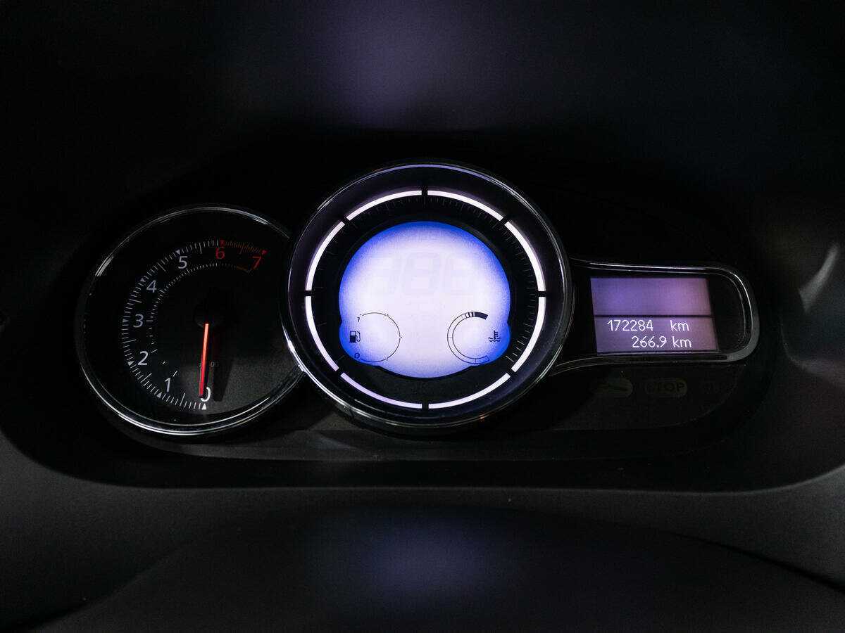 Б/У Рено Флюенс 2014 года. Фото: #11