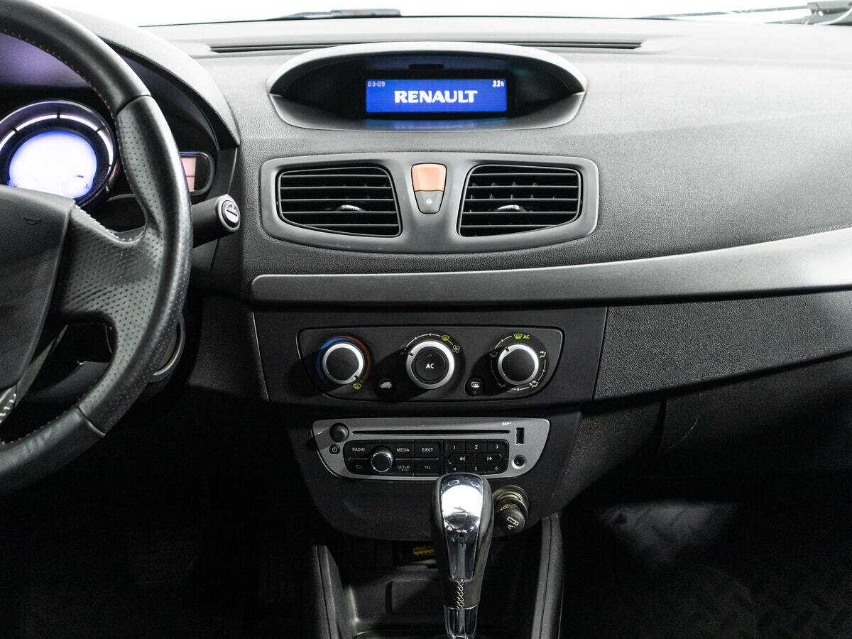 Б/У Рено Флюенс 2014 года. Фото: #13