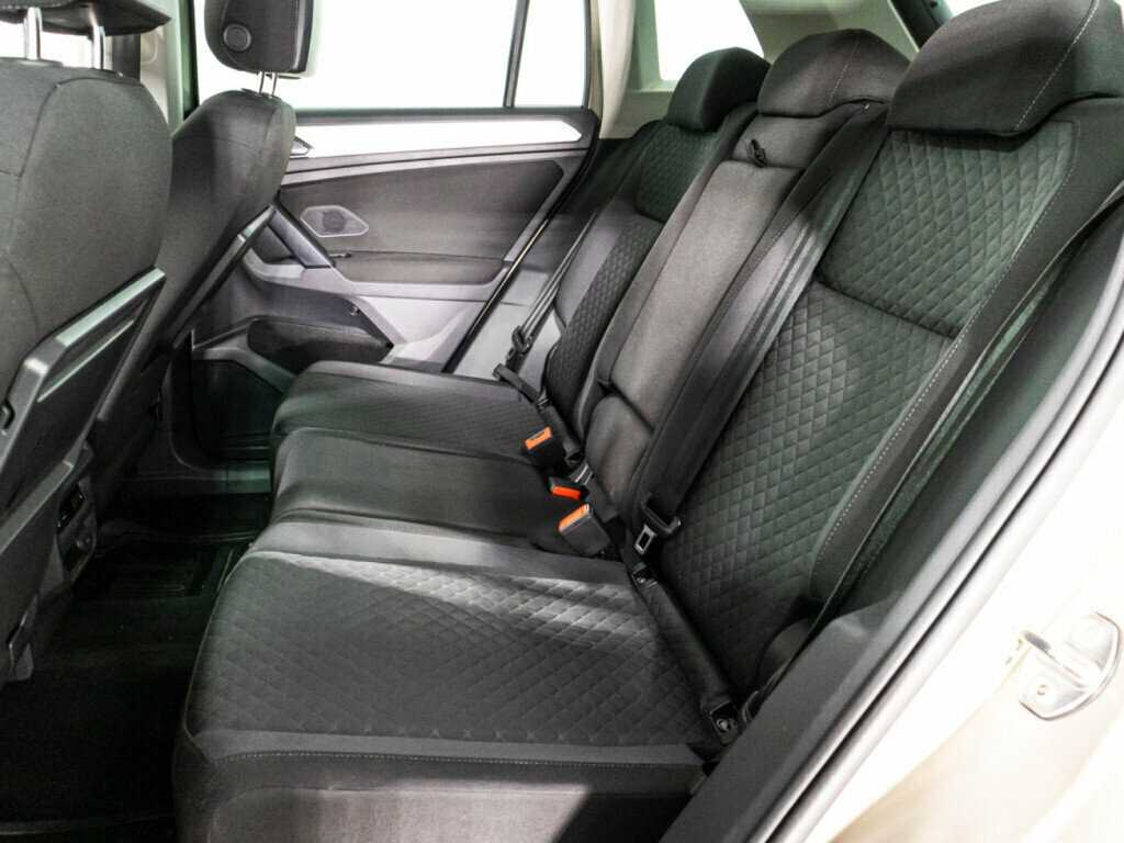 Б/У Фольксваген Тигуан 2017 года. Фото: #9