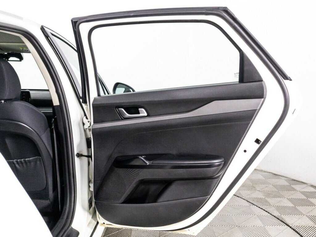 Б/У Киа К5 2021 года. Фото: #27