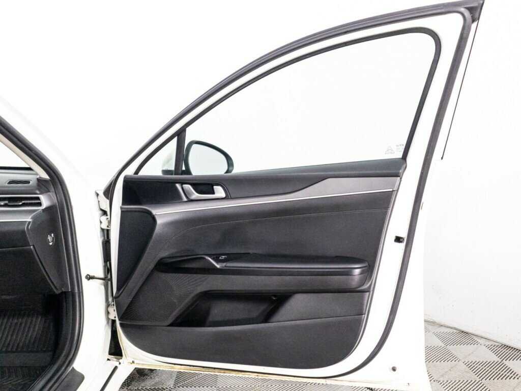 Б/У Киа К5 2021 года. Фото: #28