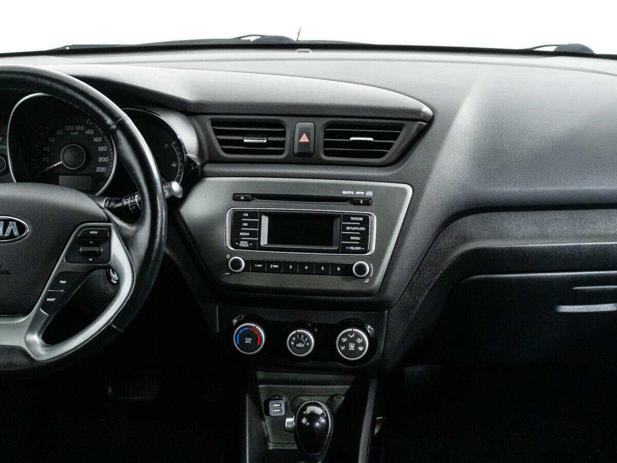 Б/У Киа Рио 2017 года. Фото: #13