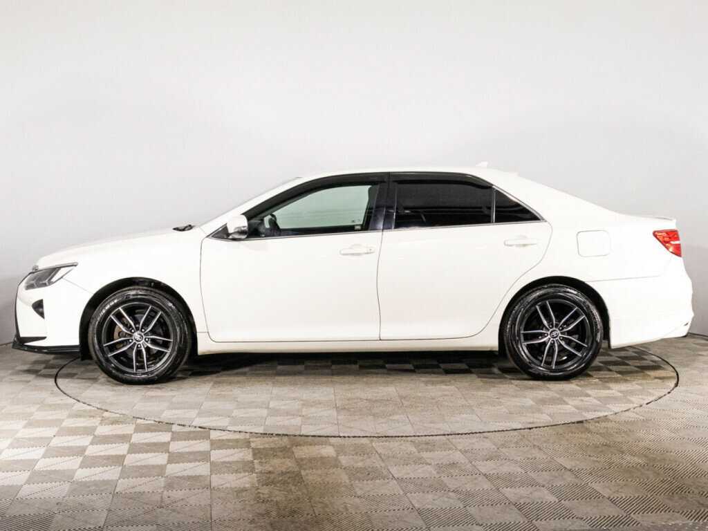 Б/У Тойота Камри 2018 года. Фото: #7