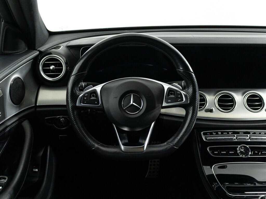 Mercedes-Benz E-Класс 2017 года с пробегом. Фото: #18