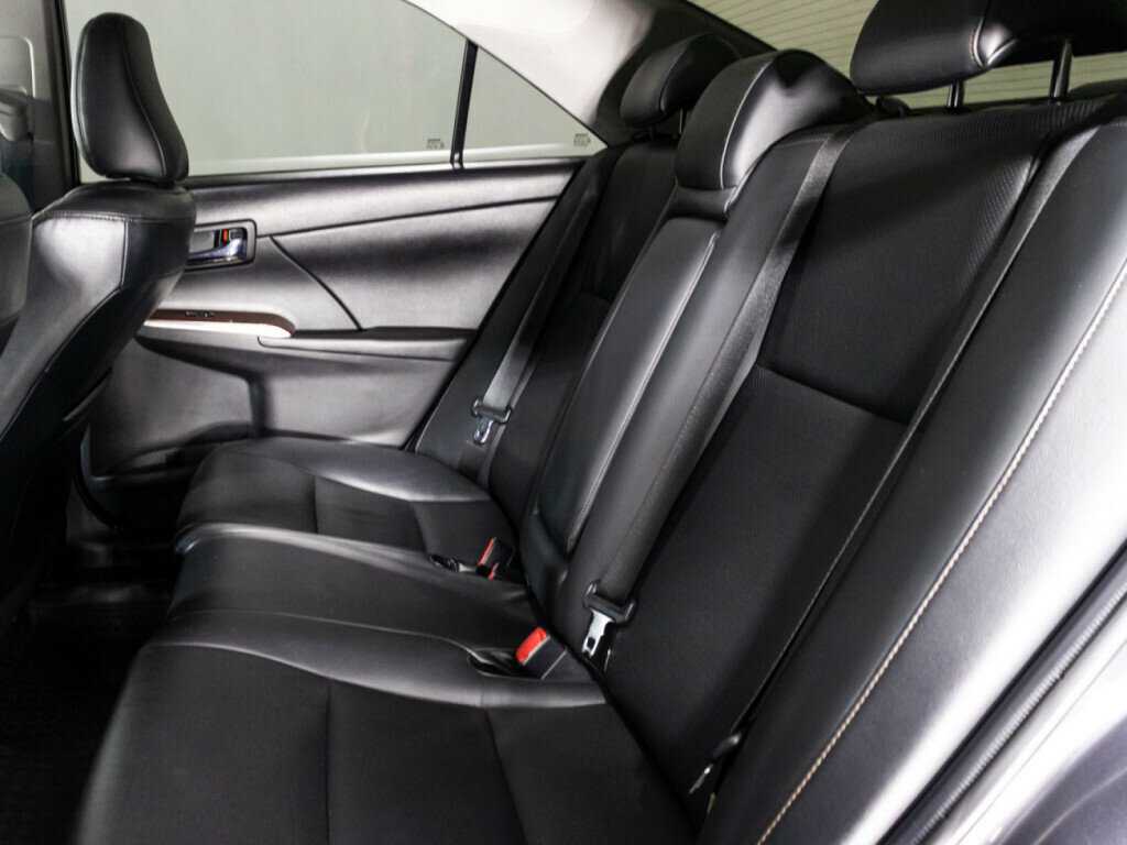 Б/У Тойота Камри 2012 года. Фото: #9