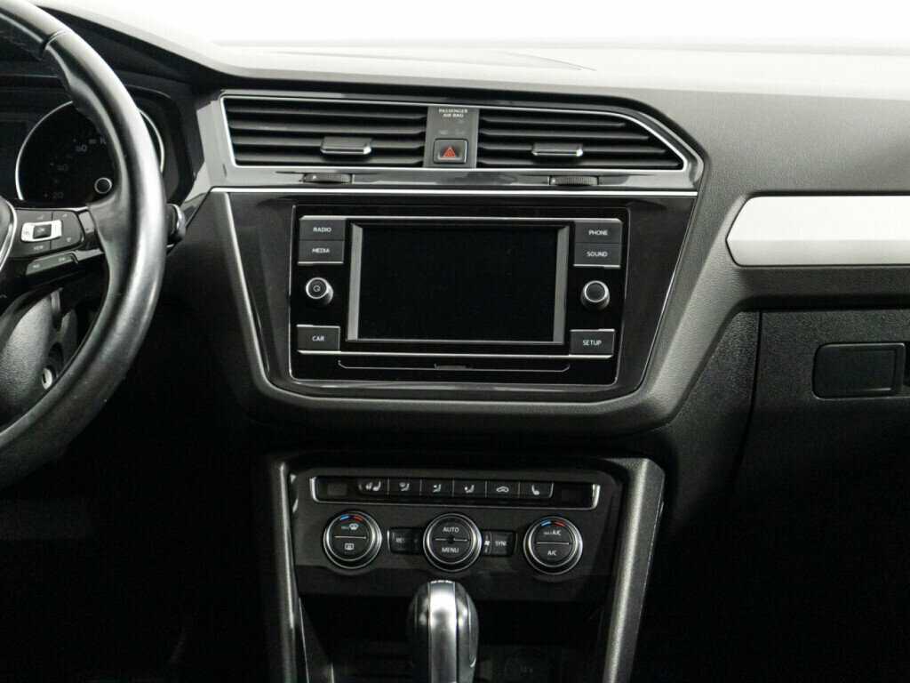 Б/У Фольксваген Тигуан 2018 года. Фото: #13