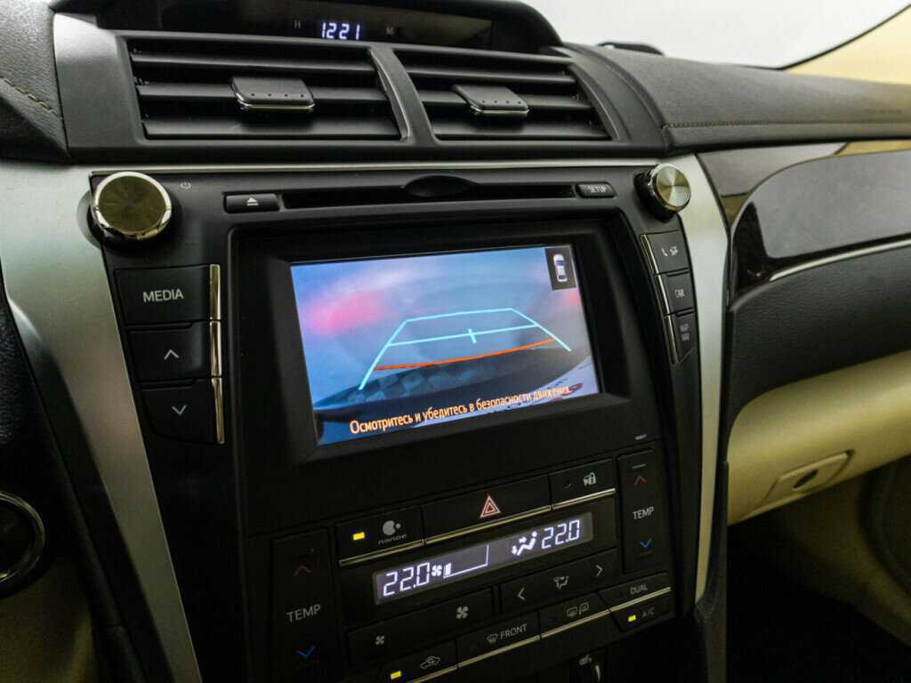 Б/У Тойота Камри 2017 года. Фото: #13