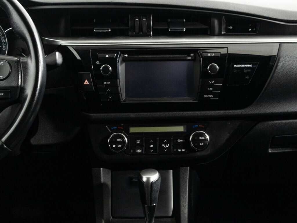 Б/У Тойота Королла 2014 года. Фото: #13