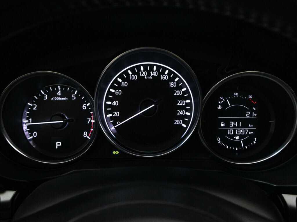 Б/У Мазда Ц-Икс-5 2017 года. Фото: #11