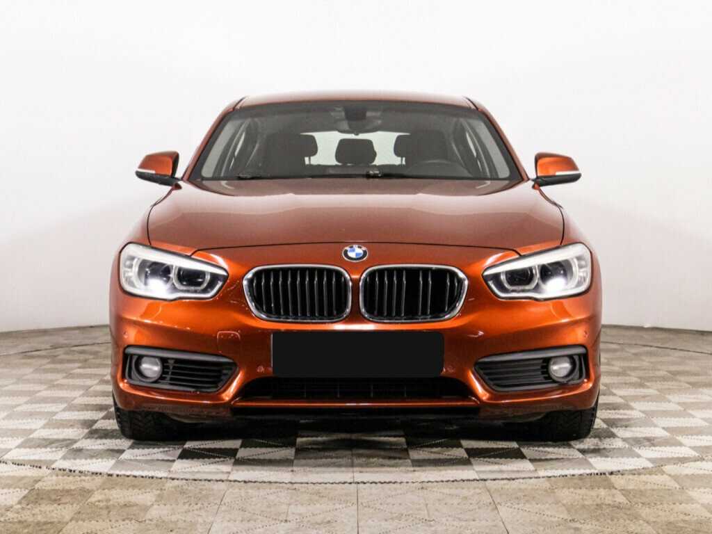 BMW 1 серии 2017 года с пробегом. Фото: #1