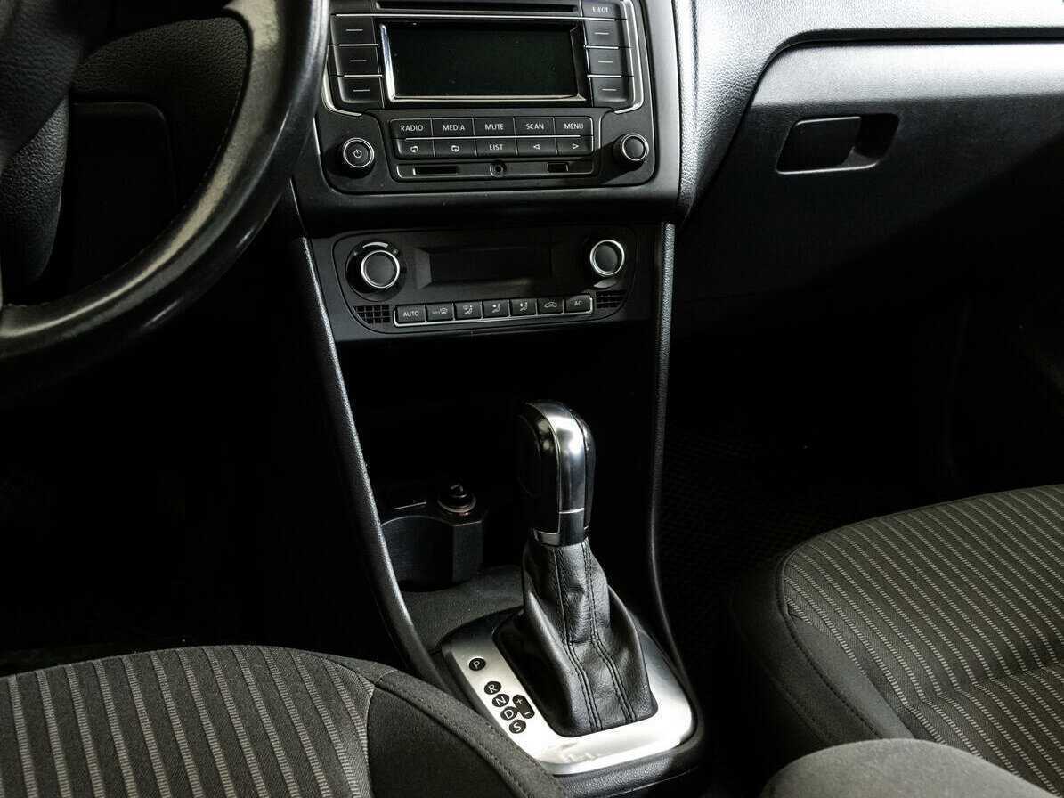 Б/У Фольксваген Поло 2013 года. Фото: #9